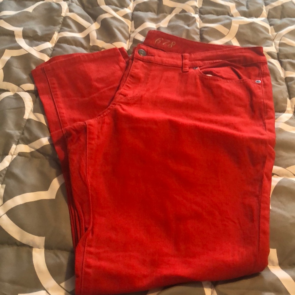 Limited jeans
